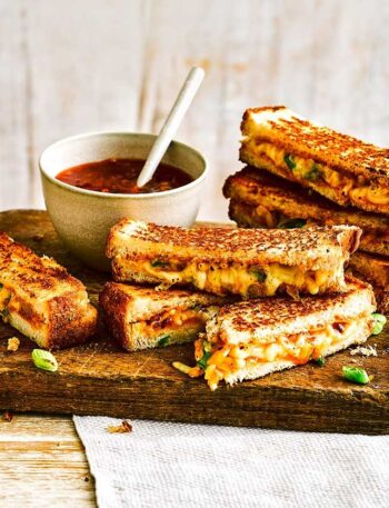 https://www.pontalo.net - Mango chutney campfire cheese toasties