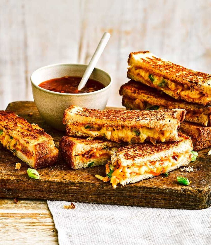 https://www.pontalo.net - Mango chutney campfire cheese toasties