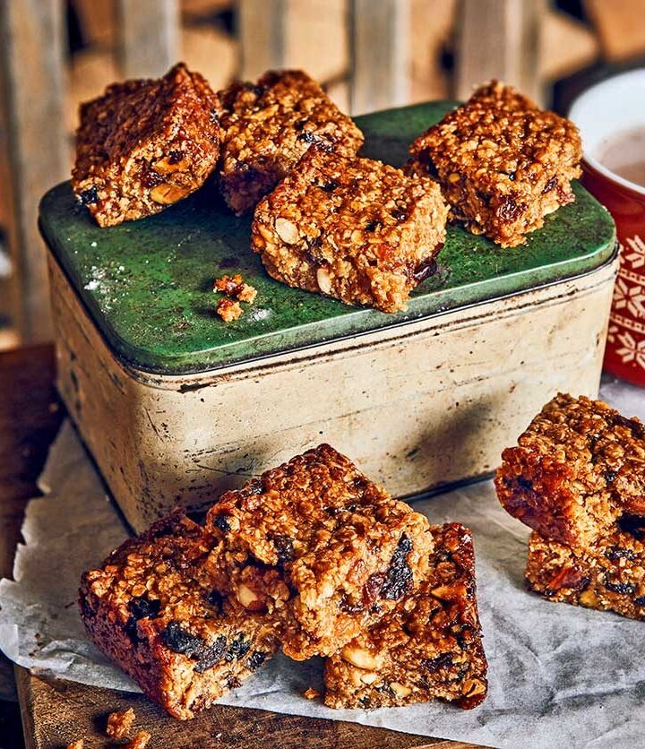 https://www.pontalo.net - Mincemeat flapjacks