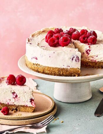 https://www.pontalo.net - No-bake raspberry cheesecake