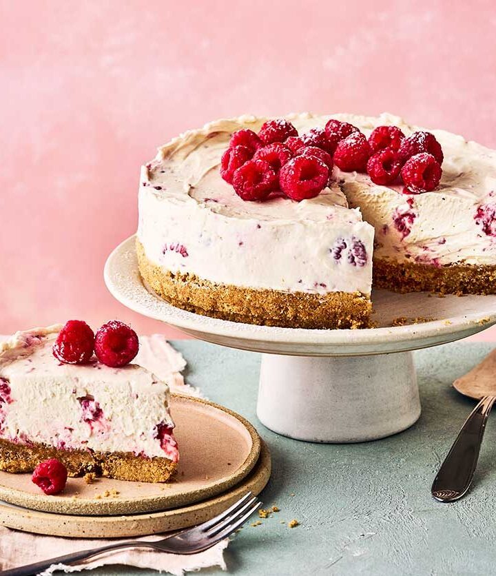 https://www.pontalo.net - No-bake raspberry cheesecake