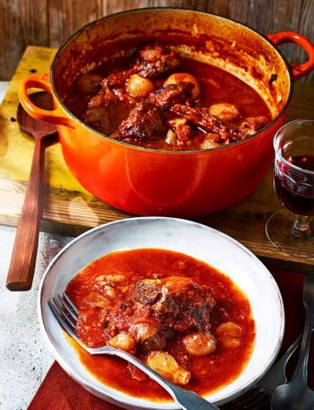 https://www.pontalo.net - One-pot beef stifado