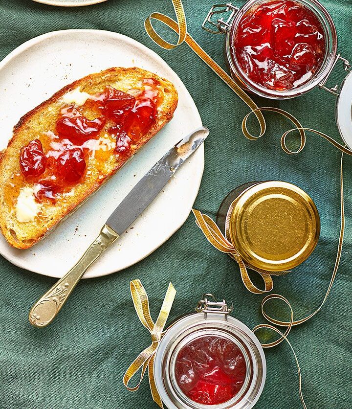 https://www.pontalo.net - Peach & cardamom jam