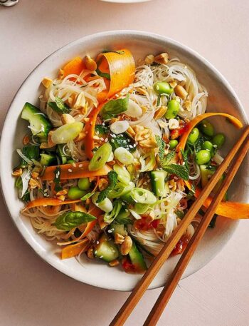 https://www.pontalo.net - Peanut & herb noodle salad