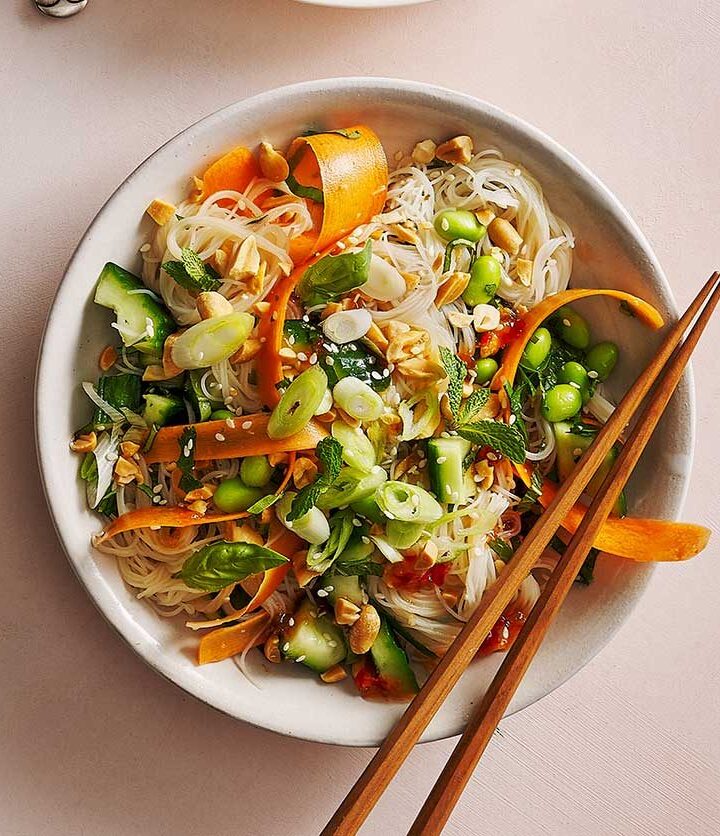 https://www.pontalo.net - Peanut & herb noodle salad