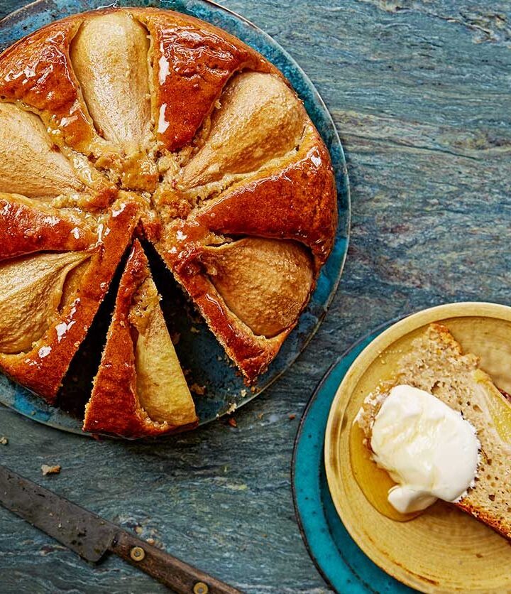 https://www.pontalo.net - Pear & yogurt spelt cake