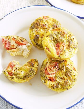 https://www.pontalo.net - Pesto egg muffin bites