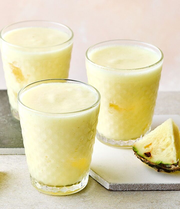 https://www.pontalo.net - Pineapple smoothie