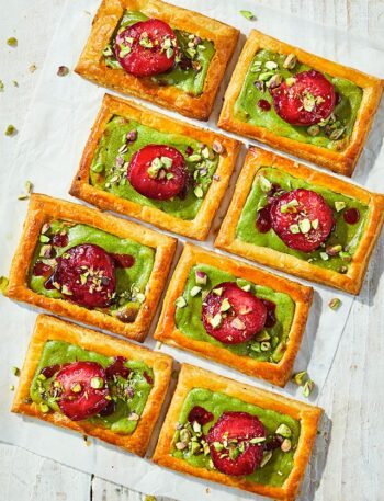 https://www.pontalo.net - Roasted plum & pistachio custard pastries