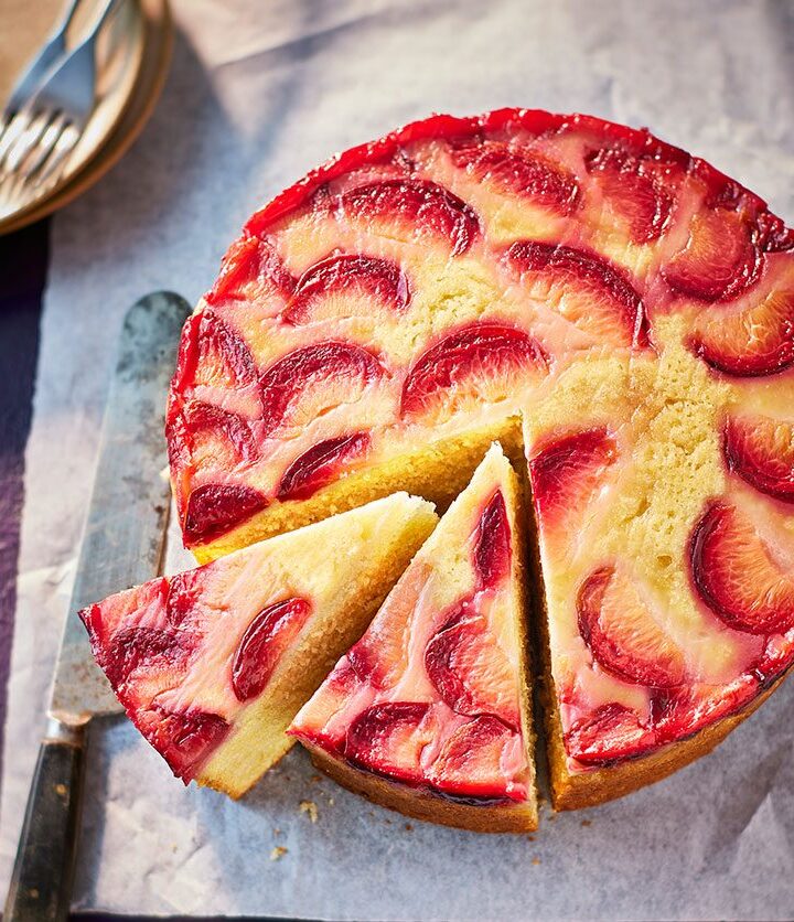 https://www.pontalo.net - Plum upside-down cake