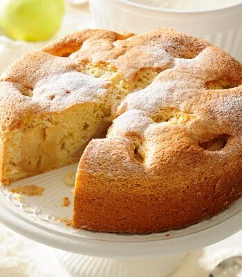 https://www.pontalo.net - Apple sour cream cake