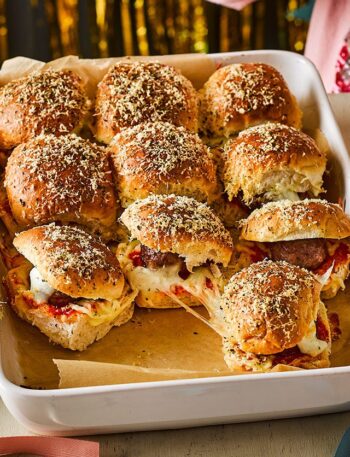 https://www.pontalo.net - Pull-apart meatball sliders