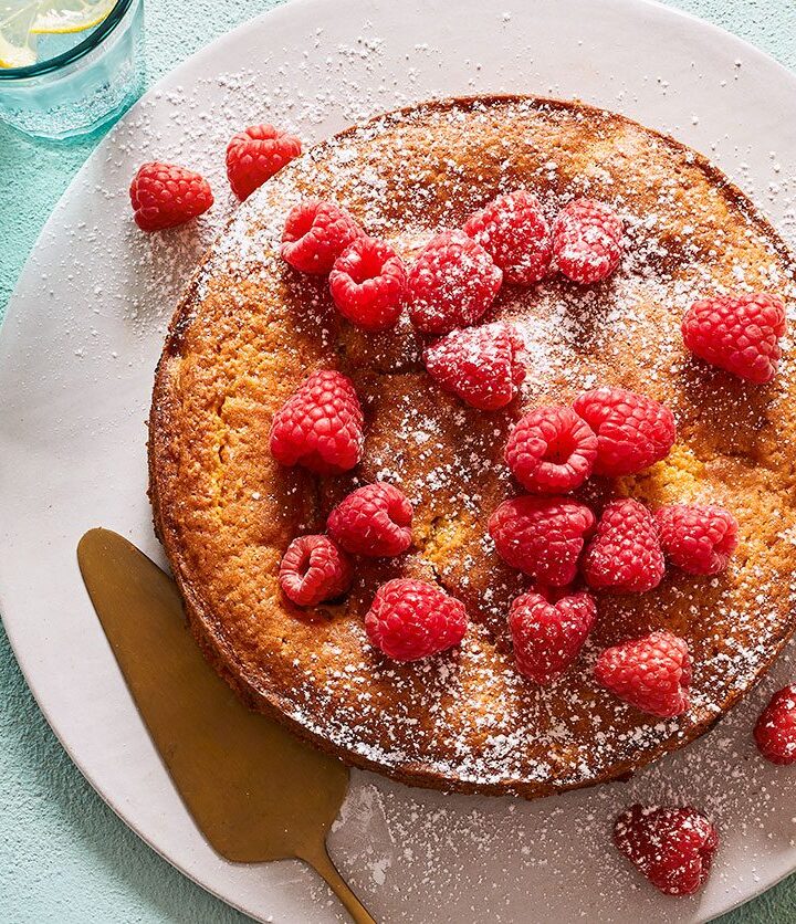 https://www.pontalo.net - Raspberry cake