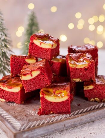 https://www.pontalo.net - Red velvet blondies