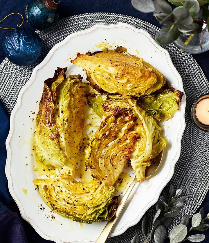 https://www.pontalo.net - Roast Savoy cabbage with lemon