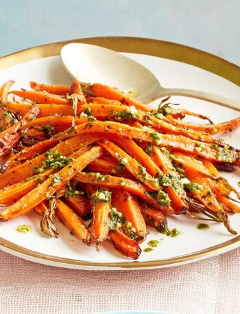 https://www.pontalo.net - Roasted carrots with basil pesto