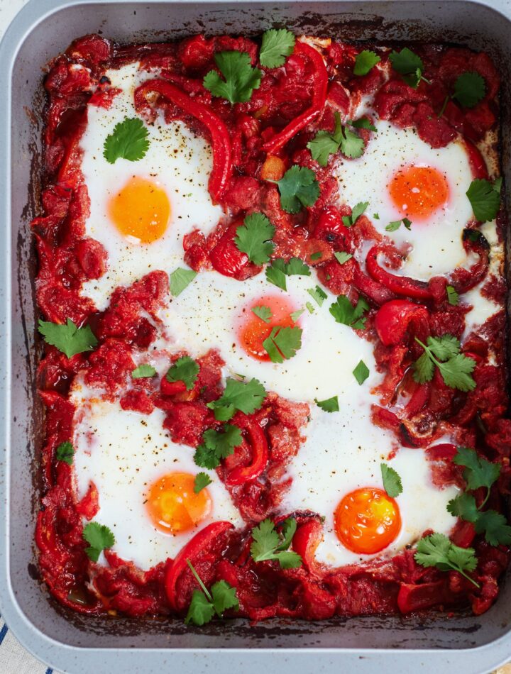 https://www.pontalo.net - Roasted pepper shakshuka