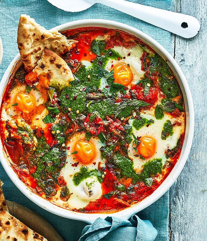 https://www.pontalo.net - Salsa verde baked eggs