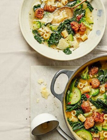 https://www.pontalo.net - Sausage & kale minestrone