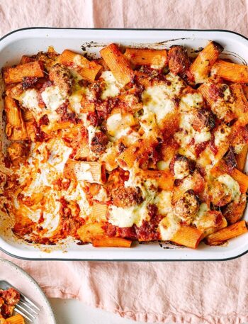 https://www.pontalo.net - Sausage pasta bake