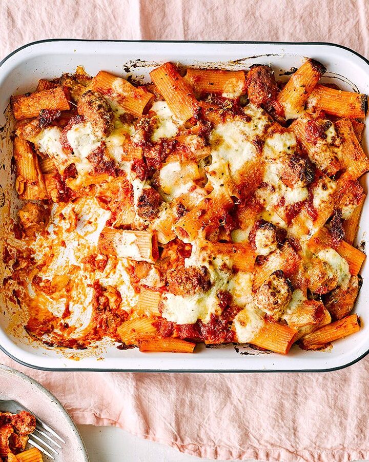 https://www.pontalo.net - Sausage pasta bake