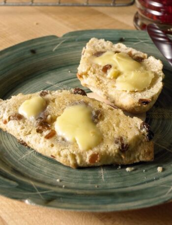 https://www.pontalo.net - Easy sultana scones