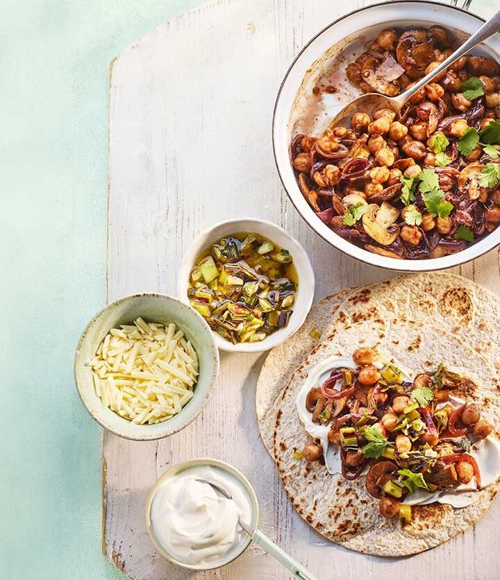 https://www.pontalo.net - Smoky mushroom & chickpea fajitas with charred spring onion salsa