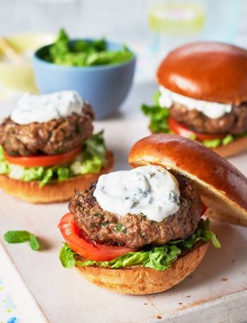 https://www.pontalo.net - Spiced lamb burgers with minty yogurt