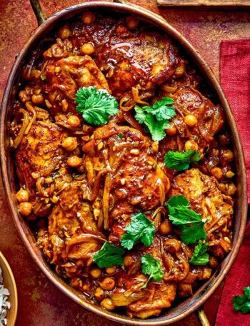 https://www.pontalo.net - Chicken & chickpea curry