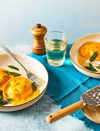 https://www.pontalo.net - Spinach & ricotta ravioli