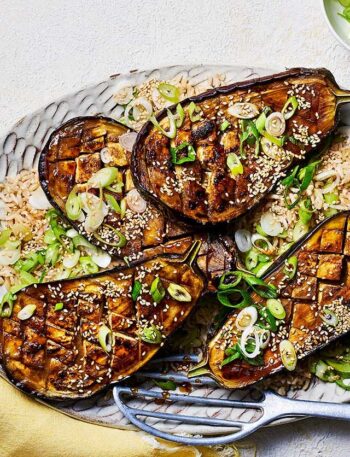 https://www.pontalo.net - Sticky miso aubergine traybake