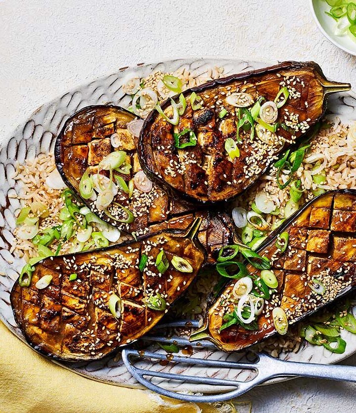 https://www.pontalo.net - Sticky miso aubergine traybake