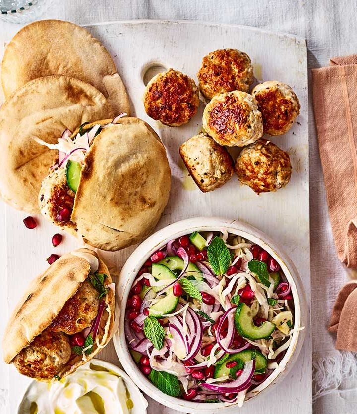 https://www.pontalo.net - Sumac turkey-stuffed pittas