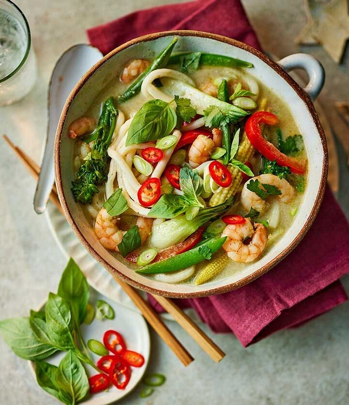 https://www.pontalo.net - Thai curry noodle soup