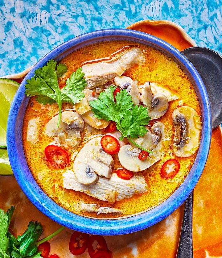 https://www.pontalo.net - Thai-inspired coconut chicken soup