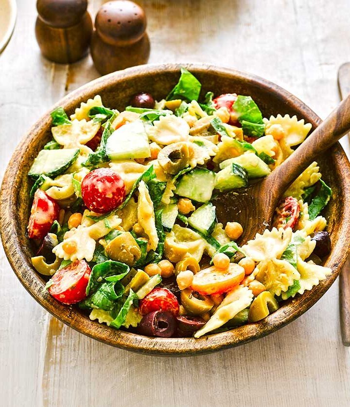 https://www.pontalo.net - Veggie hummus pasta salad