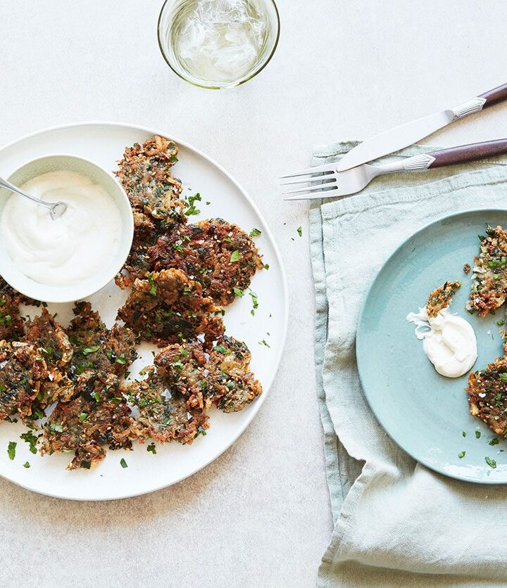 https://www.pontalo.net - Za'atar & herb potato latkes