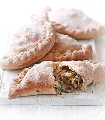 https://www.pontalo.net - Artichoke & olive calzones