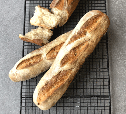 https://www.pontalo.net - Baguettes (French bread)