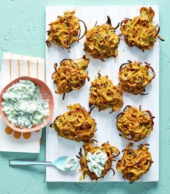 https://www.pontalo.net - Baked carrot & nigella seed bhajis with raita