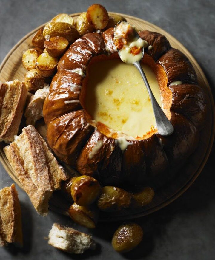 https://www.pontalo.net - Baked pumpkin fondue