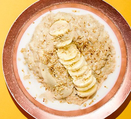 https://www.pontalo.net - Banana & tahini porridge