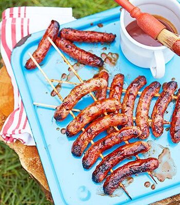 https://www.pontalo.net - BBQ sausages with smoky tomato sauce