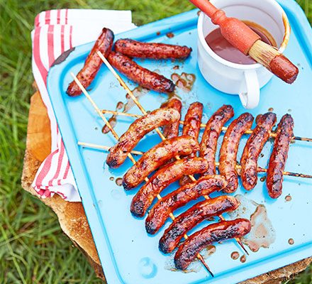 https://www.pontalo.net - BBQ sausages with smoky tomato sauce