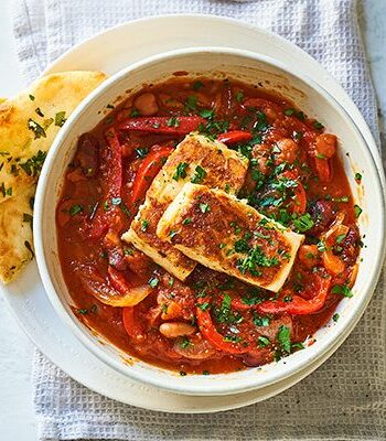 https://www.pontalo.net - Bean & halloumi stew