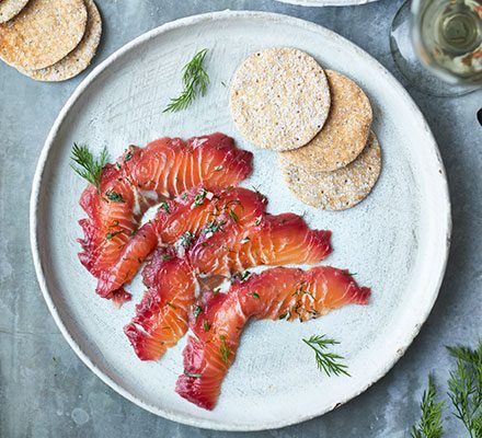 https://www.pontalo.net - Beetroot & blackberry cured salmon