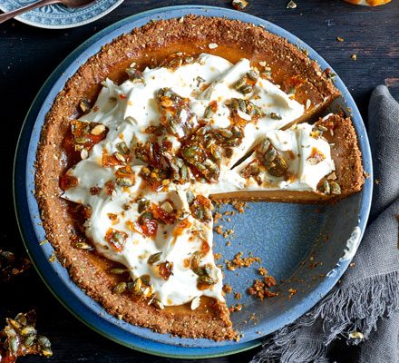 https://www.pontalo.net - Best ever pumpkin pie with stem ginger cream