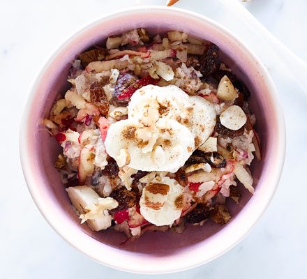 https://www.pontalo.net - Bircher muesli with apple & banana