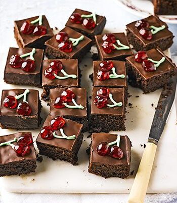 https://www.pontalo.net - Black Forest brownies