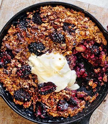 https://www.pontalo.net - Blackberry & apple oat bake